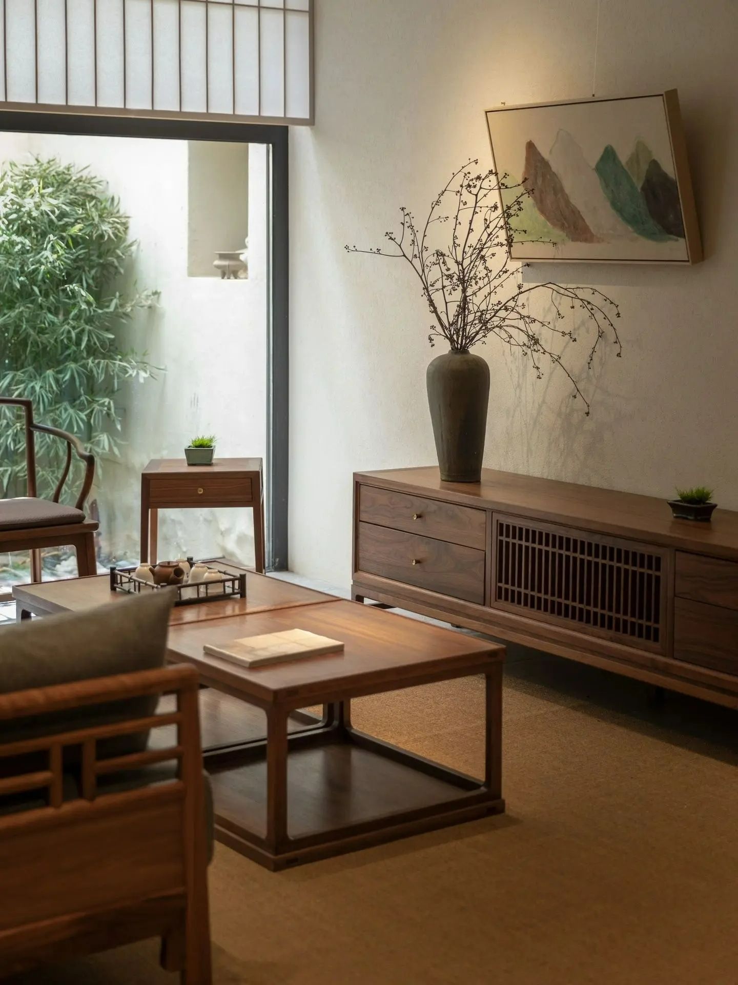 新中式家具定制應(yīng)該注意以下幾點！